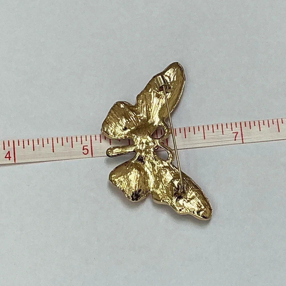 Pink Butterfly Brooch - Picture 4 of 5